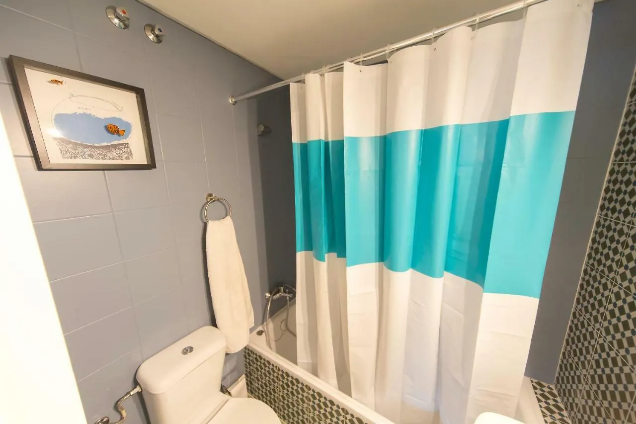 Daire Quiet Downtown Apartament Málaga
